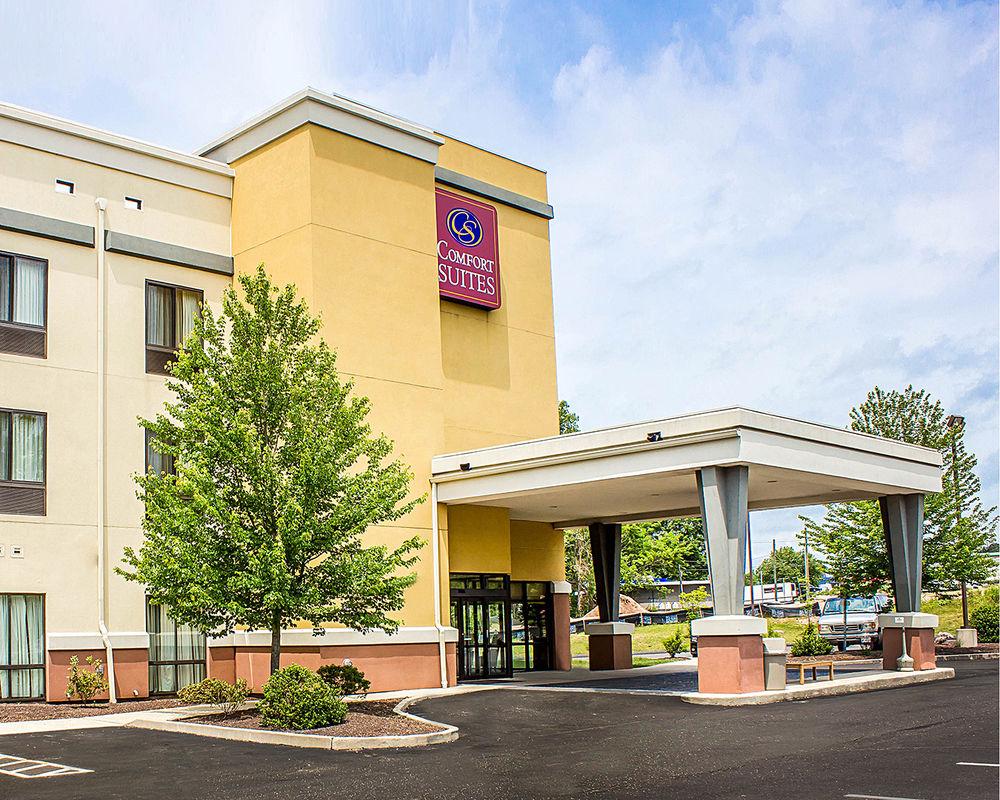 Holiday Inn - Cheshire - Southington By Ihg Exterior photo