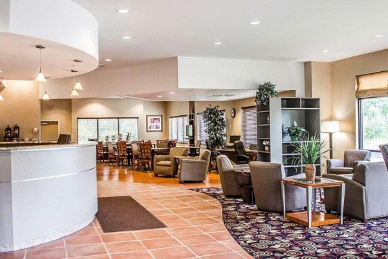 Holiday Inn - Cheshire - Southington By Ihg Exterior photo