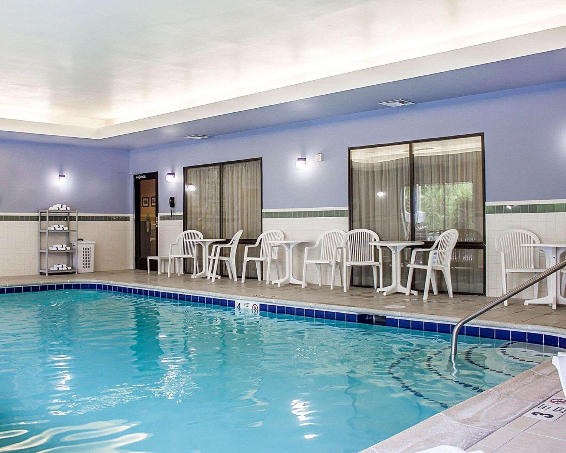 Holiday Inn - Cheshire - Southington By Ihg Exterior photo