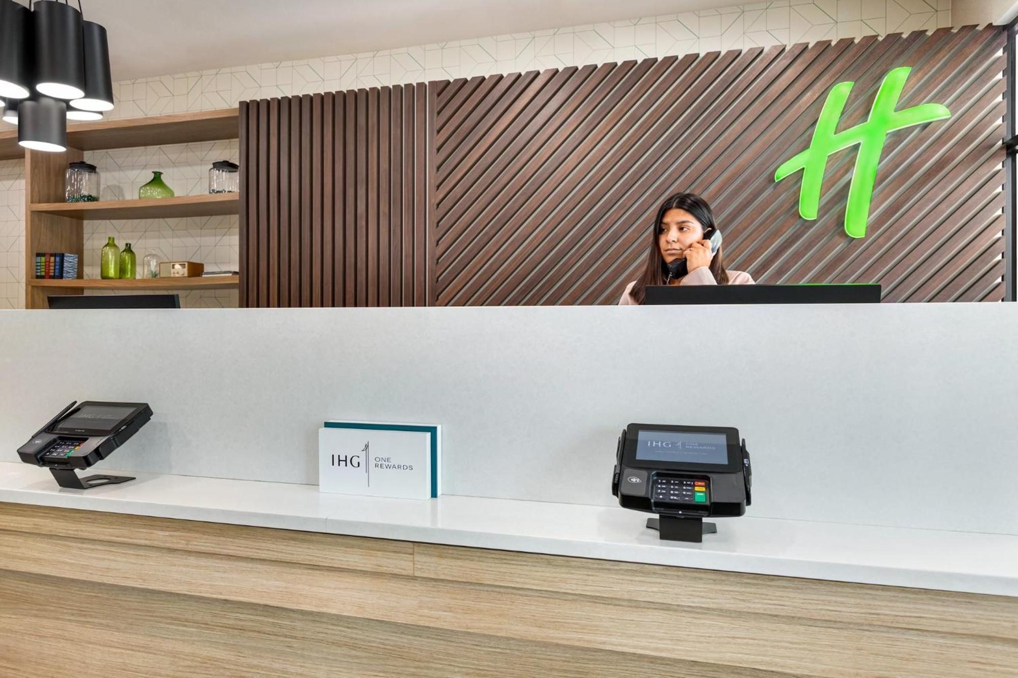 Holiday Inn - Cheshire - Southington By Ihg Exterior photo