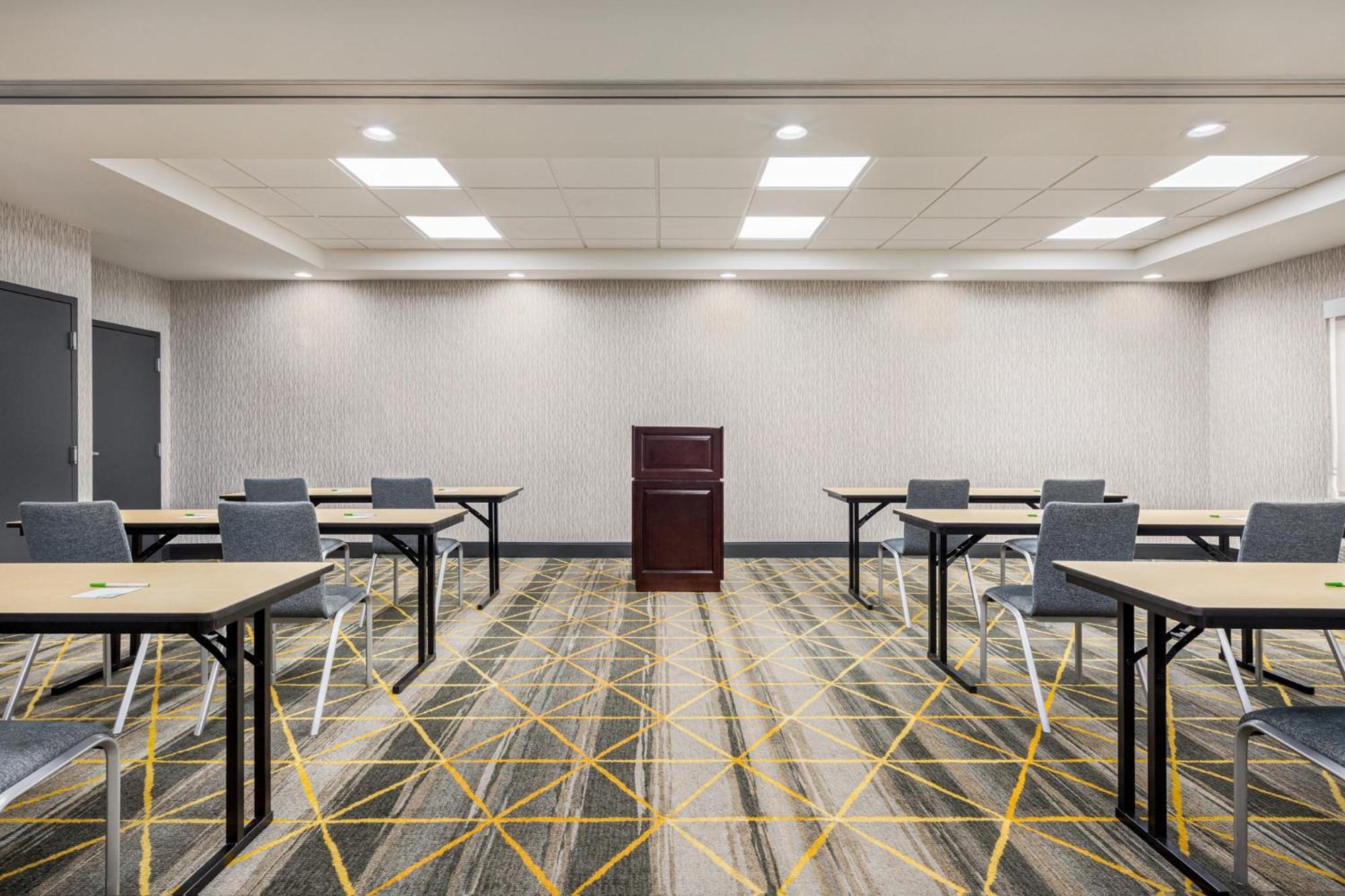 Holiday Inn - Cheshire - Southington By Ihg Exterior photo